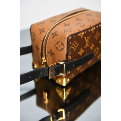 Louis Vuitton Locker Dopp Kit Trunk