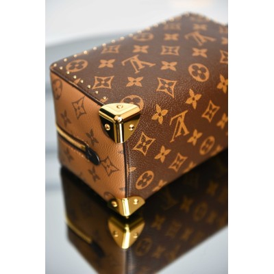 Louis Vuitton Locker Dopp Kit Trunk