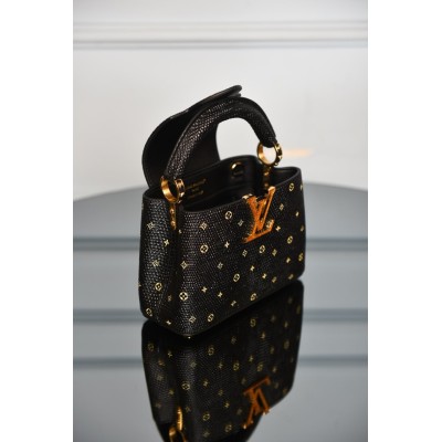 Louis Vuitton Capucines Mini