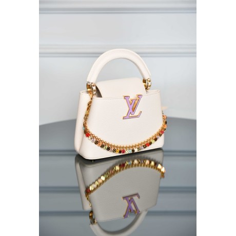 Louis Vuitton Capucines Mini