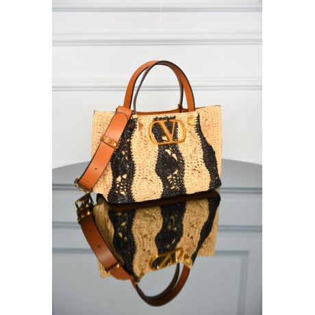 Valentino Garavani Vlogo Signature Tote Bag