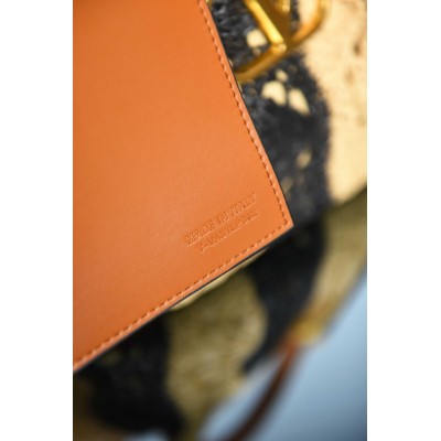 Valentino Garavani Vlogo Signature Tote Bag