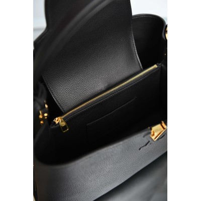 Louis Vuitton Capucines GM Souple