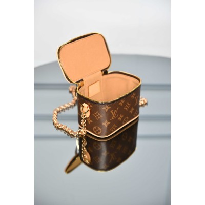 Louis Vuitton Vanity with Chain