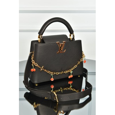 Louis Vuitton Capucines BB