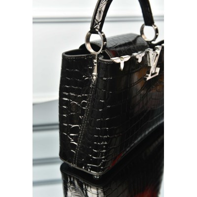 Louis Vuitton Capucines BB