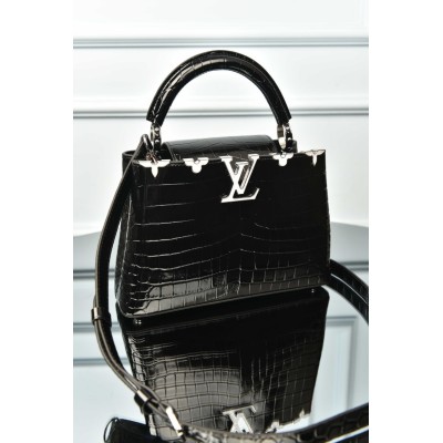 Louis Vuitton Capucines BB