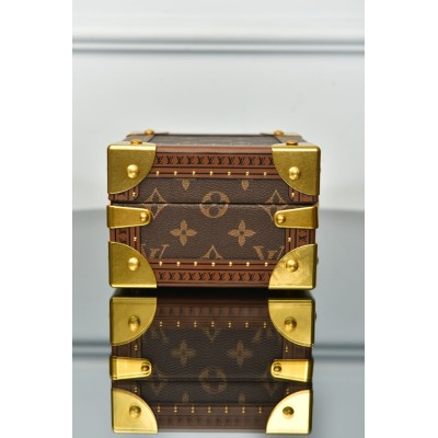 Louis Vuitton Coffrett Tresor