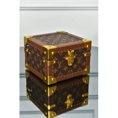 Louis Vuitton Coffrett Tresor