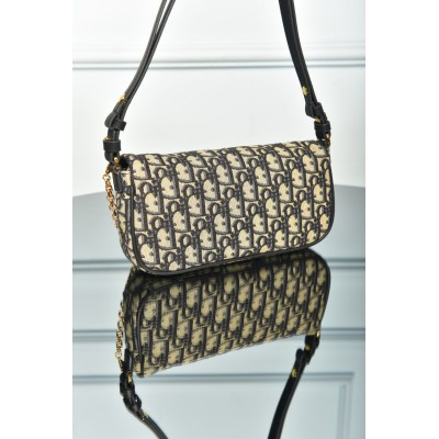 Dior 30 Montaigne D-Vine Pouch