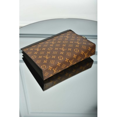 Louis Vuitton Pochette Voyage MM