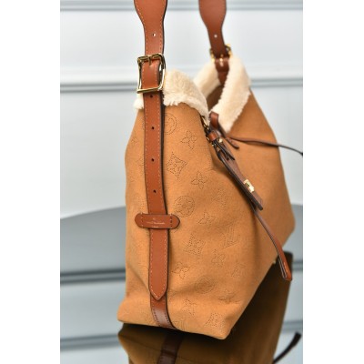 Louis Vuitton CarryAll PM