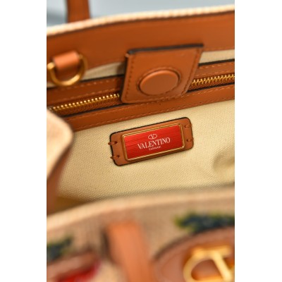 Valentino Garavani Antibes Small Shopping Bag in Jacquard Raffia with Cherryfic Pattern