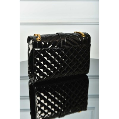 Saint Laurent Envelope Medium in Patent Leather