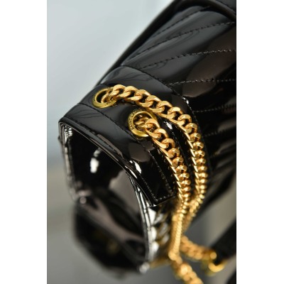 Saint Laurent Envelope Medium in Patent Leather