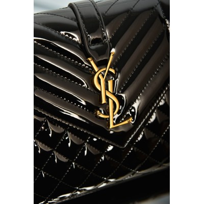 Saint Laurent Envelope Medium in Patent Leather