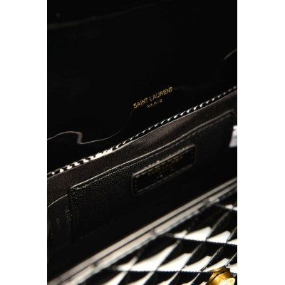 Saint Laurent Envelope Medium in Patent Leather