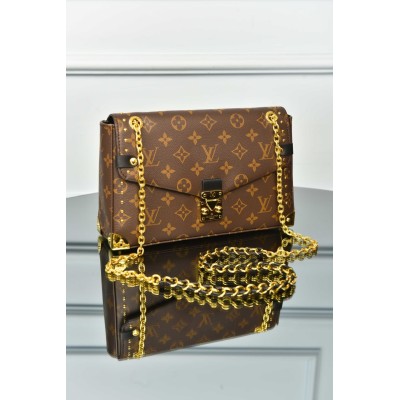Louis Vuitton Metis Trunk