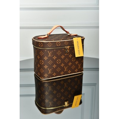 Louis Vuitton Nice BB