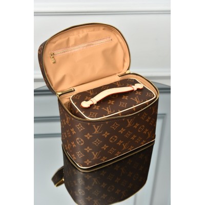 Louis Vuitton Nice BB