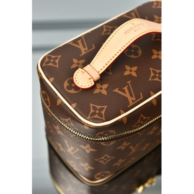 Louis Vuitton Nice BB