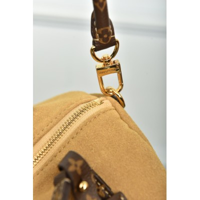 Louis Vuitton Express MM