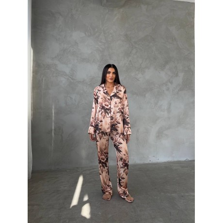 Lüks Pijama Takımı Toka