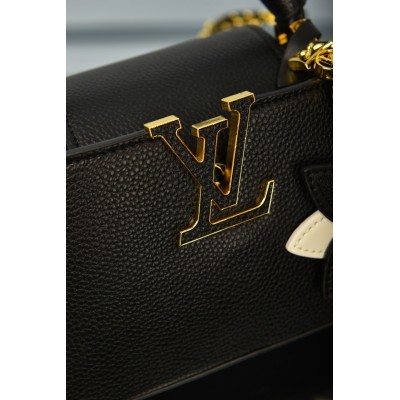 Louis Vuitton Capucines Mini