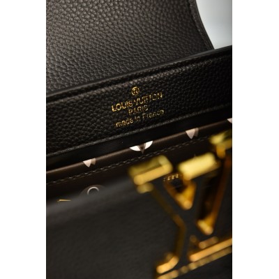 Louis Vuitton Capucines Mini