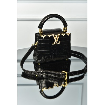 Louis Vuitton Capucines Mini