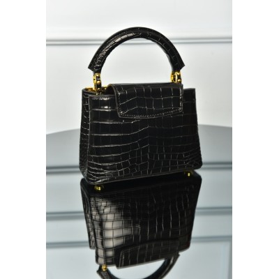 Louis Vuitton Capucines Mini