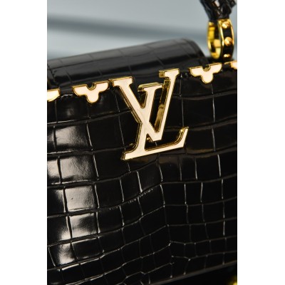 Louis Vuitton Capucines Mini