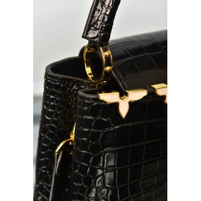 Louis Vuitton Capucines BB